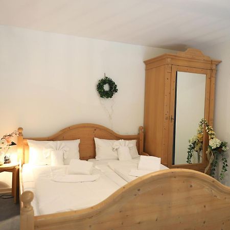 Einfach eingerichtete Masionettewohnung. Westerland Exterior foto